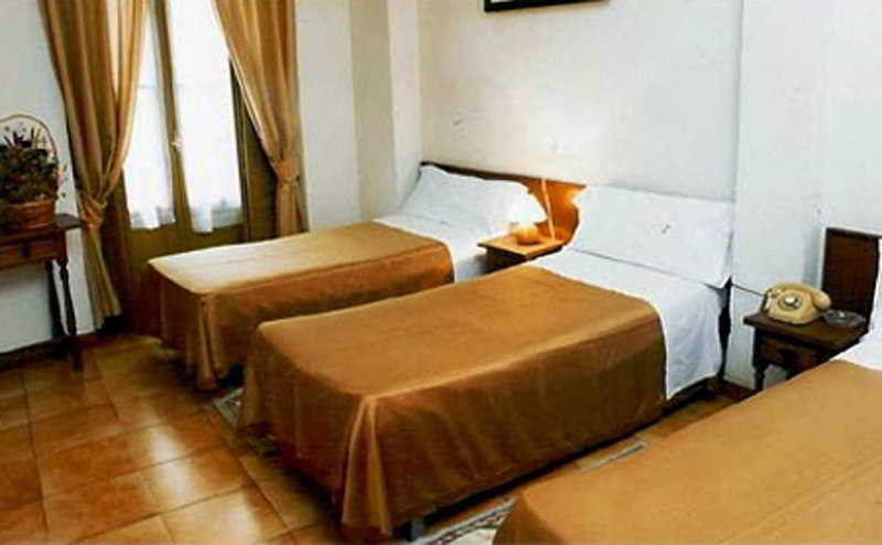 Nuria Hostal Madrid Luaran gambar